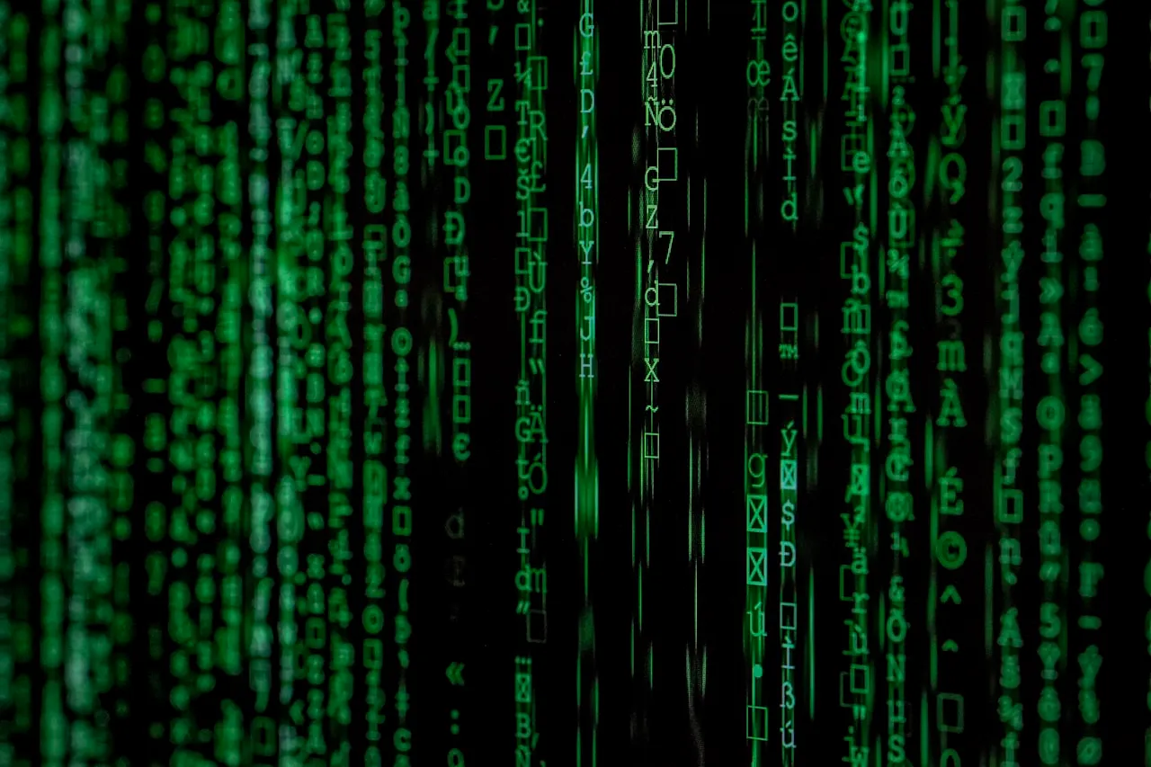 RAG vs Fine-Tuning: Which to Use for Your AI (and When)